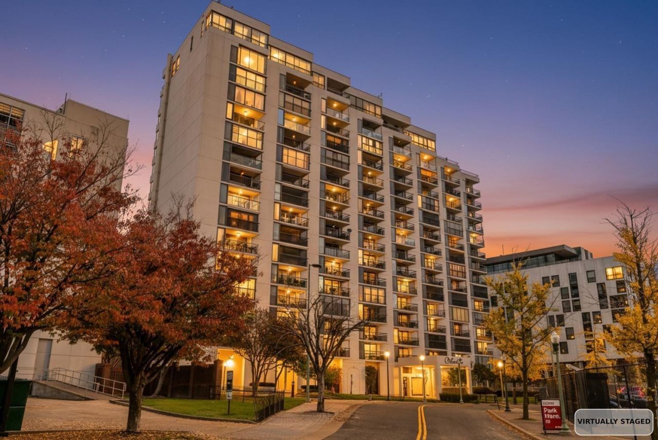 200 WAGNER PL Memphis, TN 38103