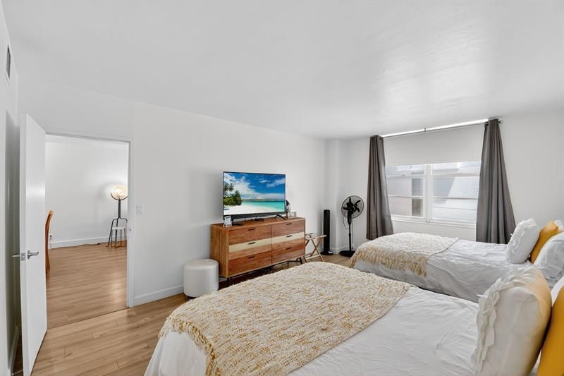 3725 S Ocean Drive, Unit 405, Hollywood, FL 33019 Photo