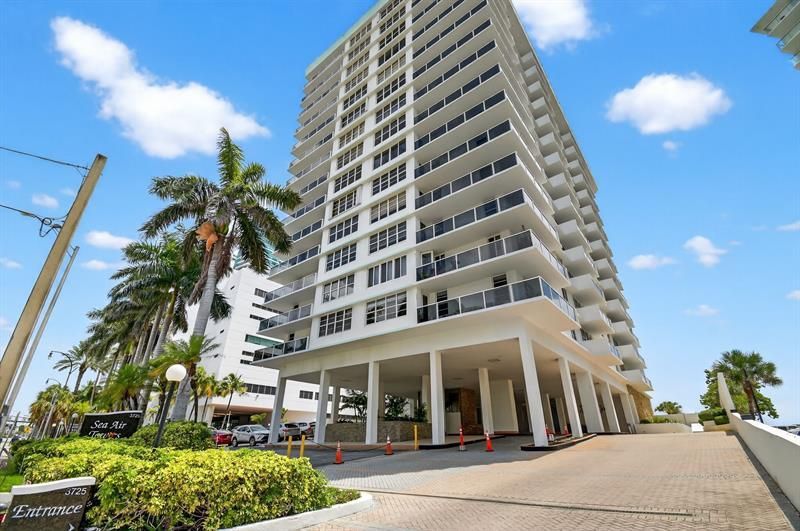 3725 S Ocean Drive, Unit 405, Hollywood, FL 33019 Photo