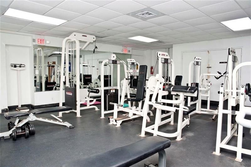 3725 S Ocean Drive, Unit 405, Hollywood, FL 33019 Photo