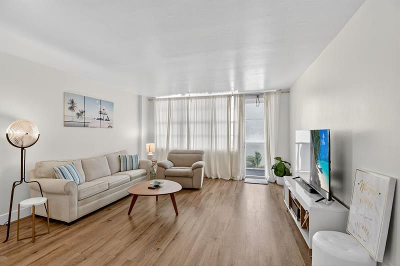 3725 S Ocean Drive, Unit 405, Hollywood, FL 33019 Photo