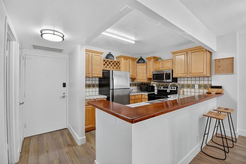 3725 S Ocean Drive, Unit 405, Hollywood, FL 33019 Photo