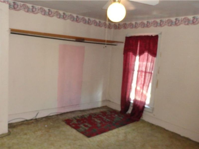 122 Carolina Avenue, Chester, WV 26034 Photo 18