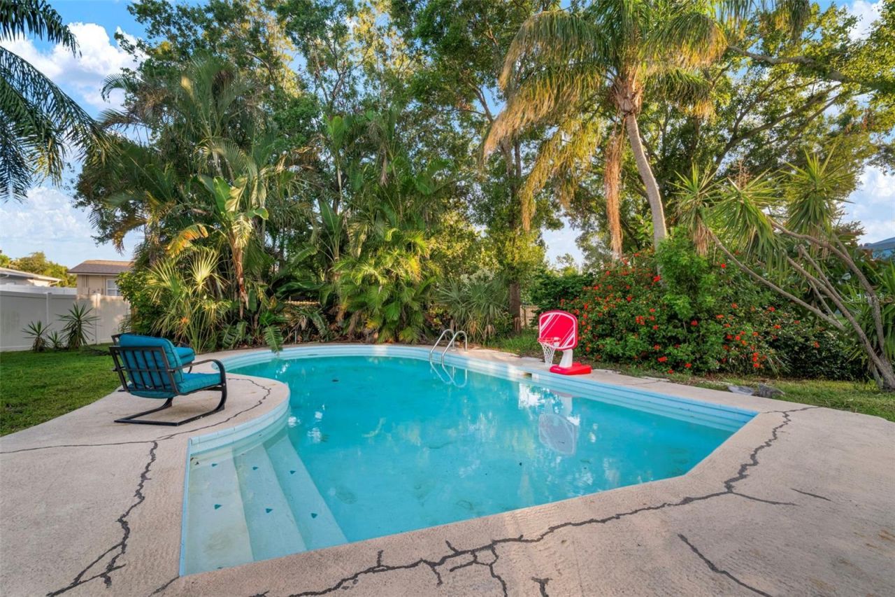 5924 16th Lane Ne, Saint Petersburg, FL 33703 Photo