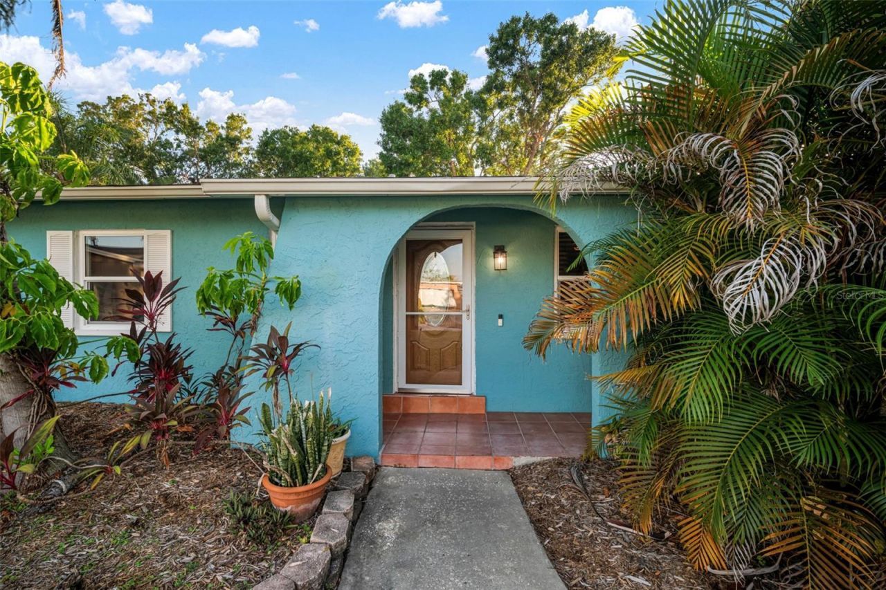 5924 16th Lane Ne, Saint Petersburg, FL 33703 Photo