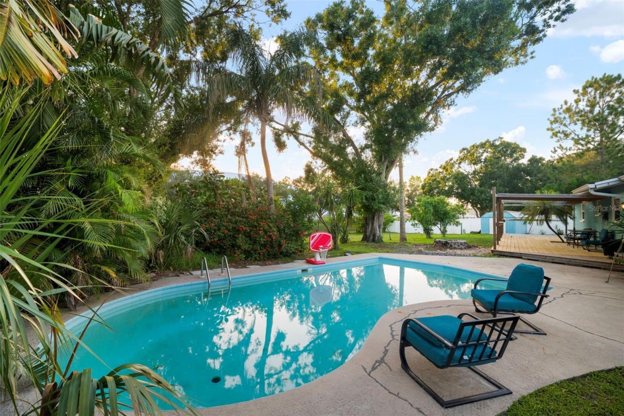 5924 16th Lane Ne, Saint Petersburg, FL 33703 Photo