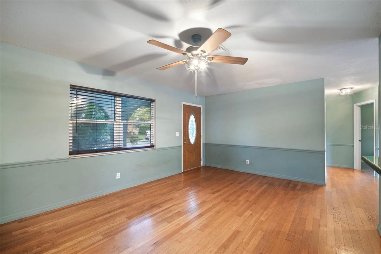 5924 16th Lane Ne, Saint Petersburg, FL 33703 Photo