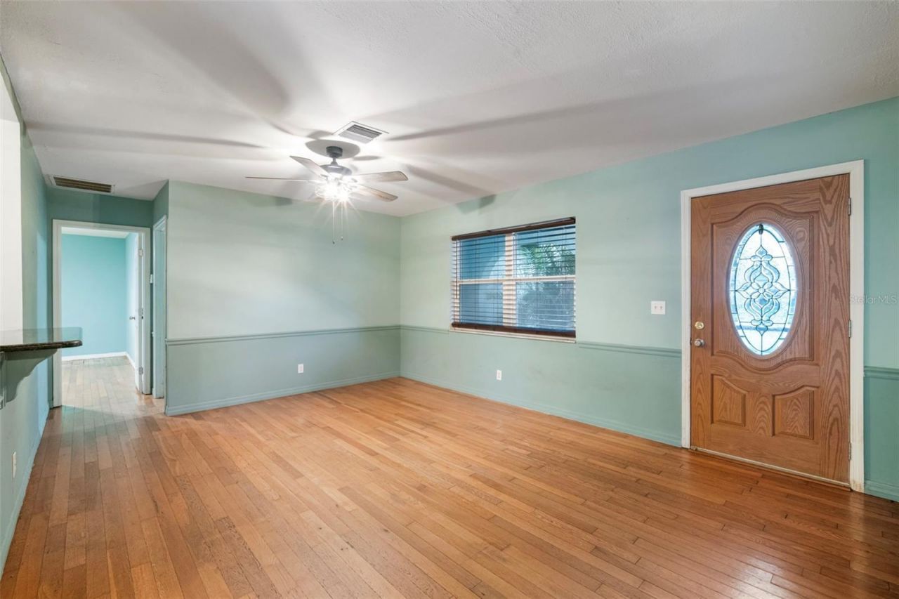 5924 16th Lane Ne, Saint Petersburg, FL 33703 Photo