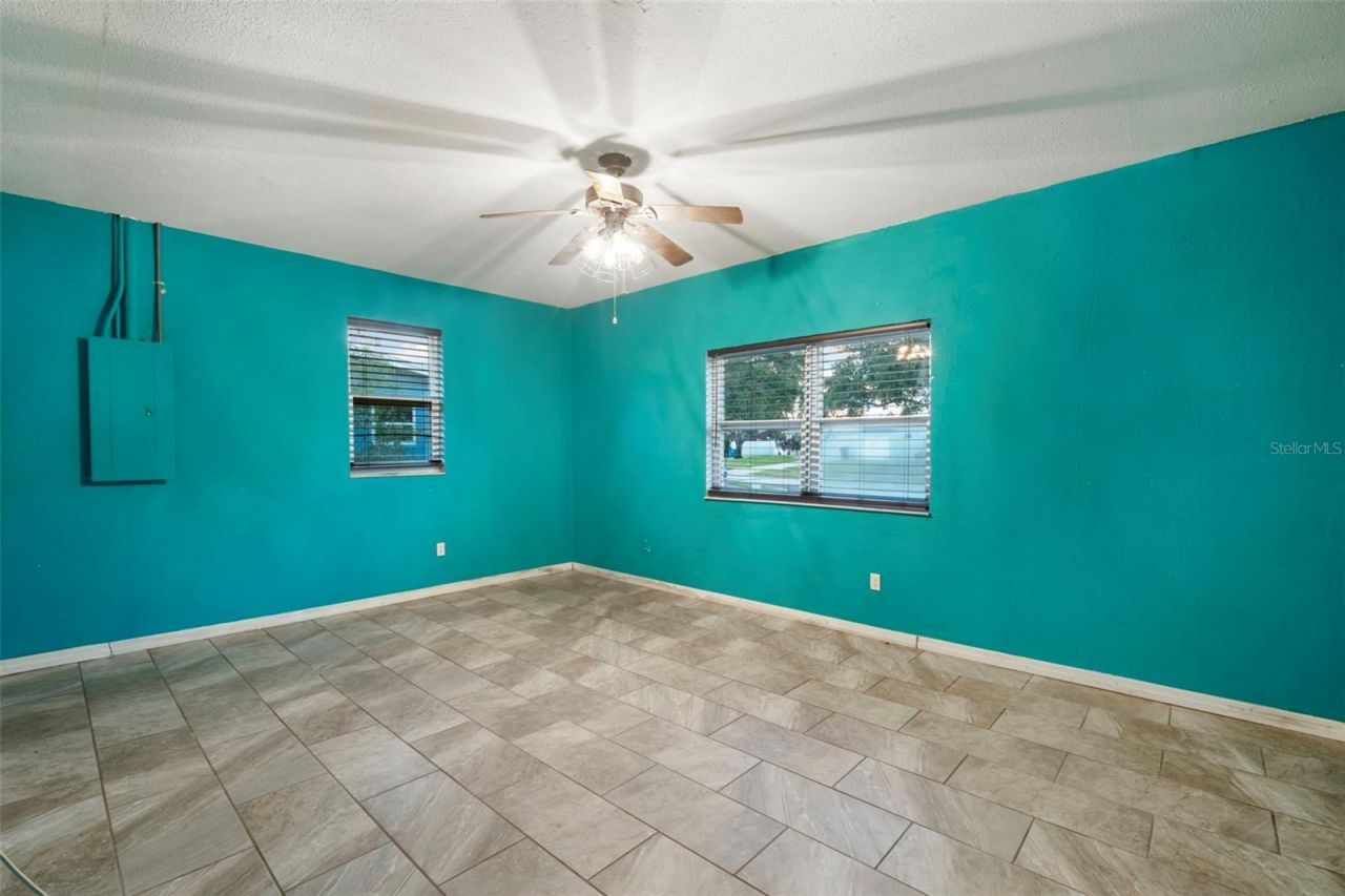 5924 16th Lane Ne, Saint Petersburg, FL 33703 Photo