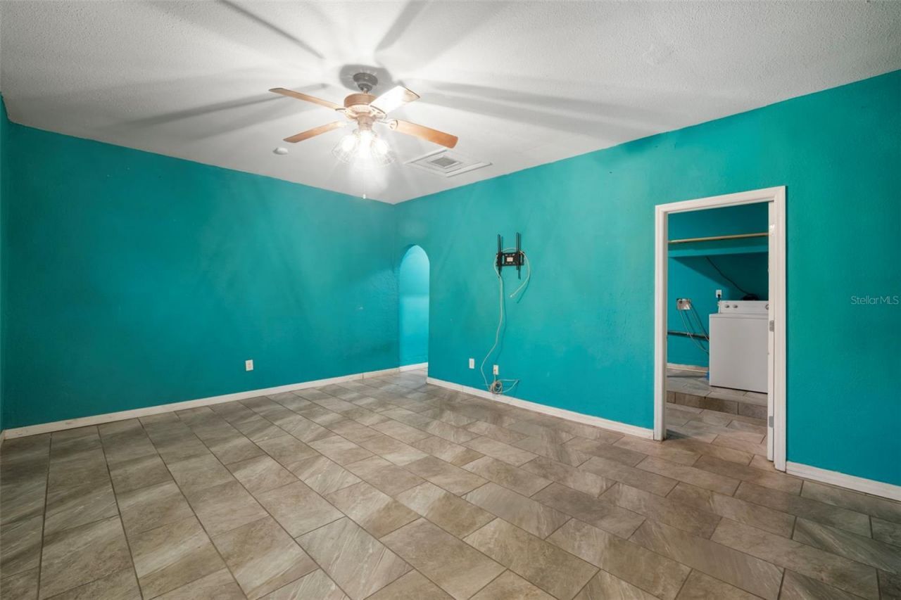 5924 16th Lane Ne, Saint Petersburg, FL 33703 Photo