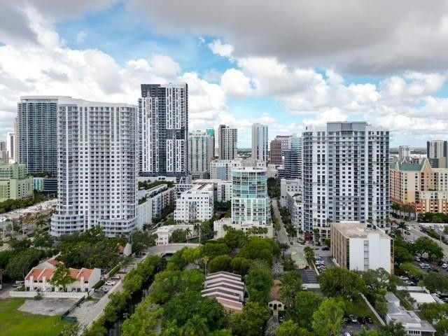 111 SE 8th Avenue, Unit 705, Fort Lauderdale, FL 33301 Photo