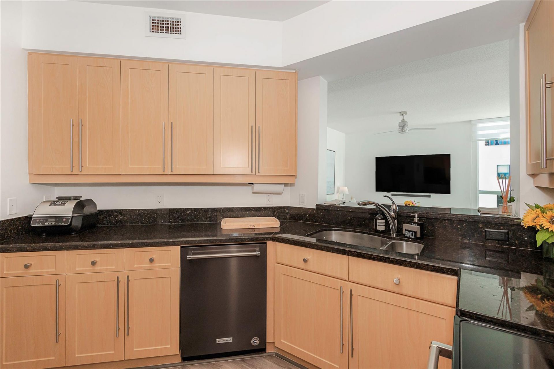 111 SE 8th Avenue, Unit 705, Fort Lauderdale, FL 33301 Photo