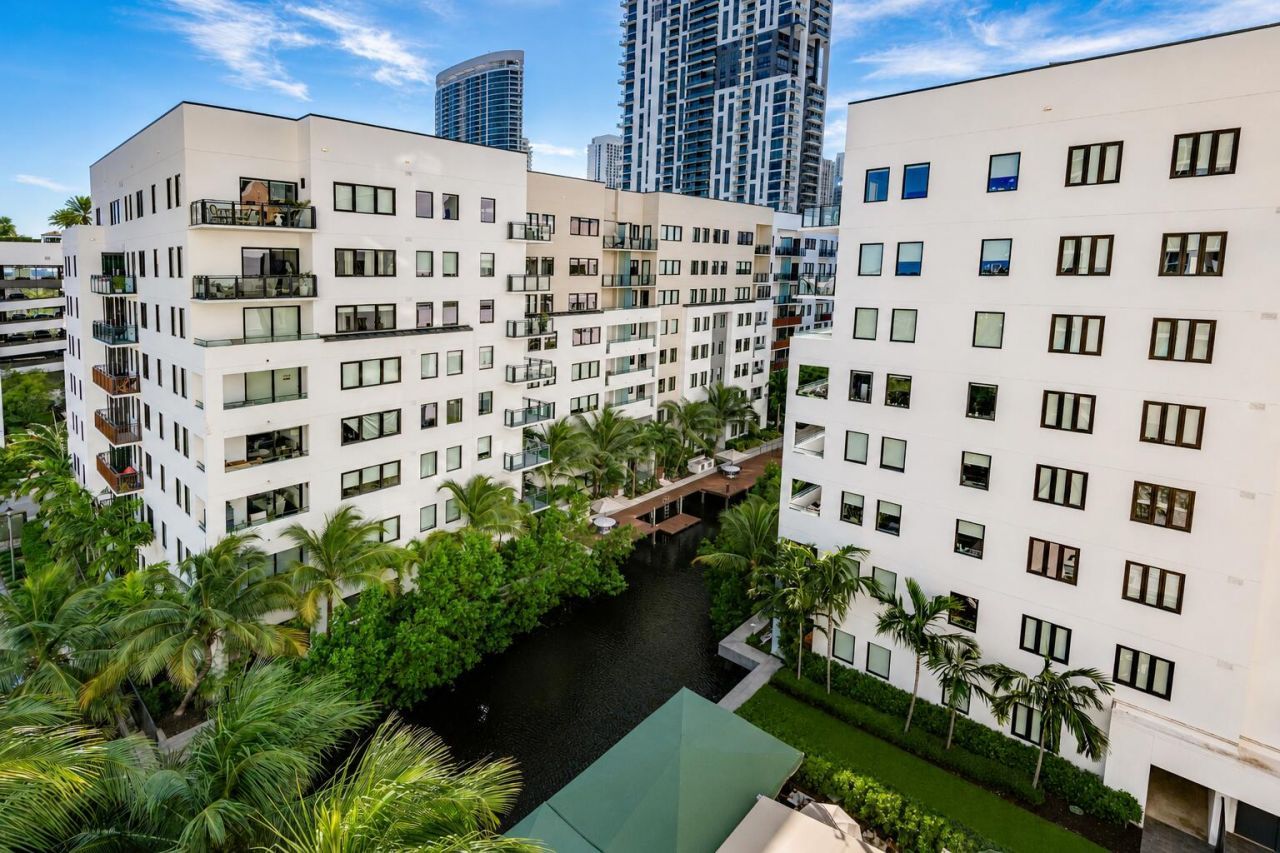 111 SE 8th Avenue, Unit 705, Fort Lauderdale, FL 33301 Photo