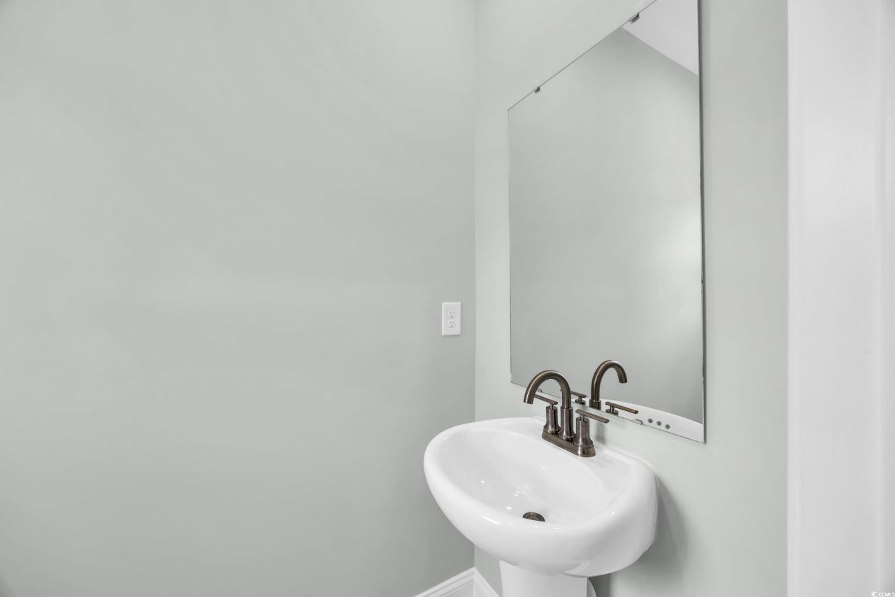 6703 Bryant St. Photo 13