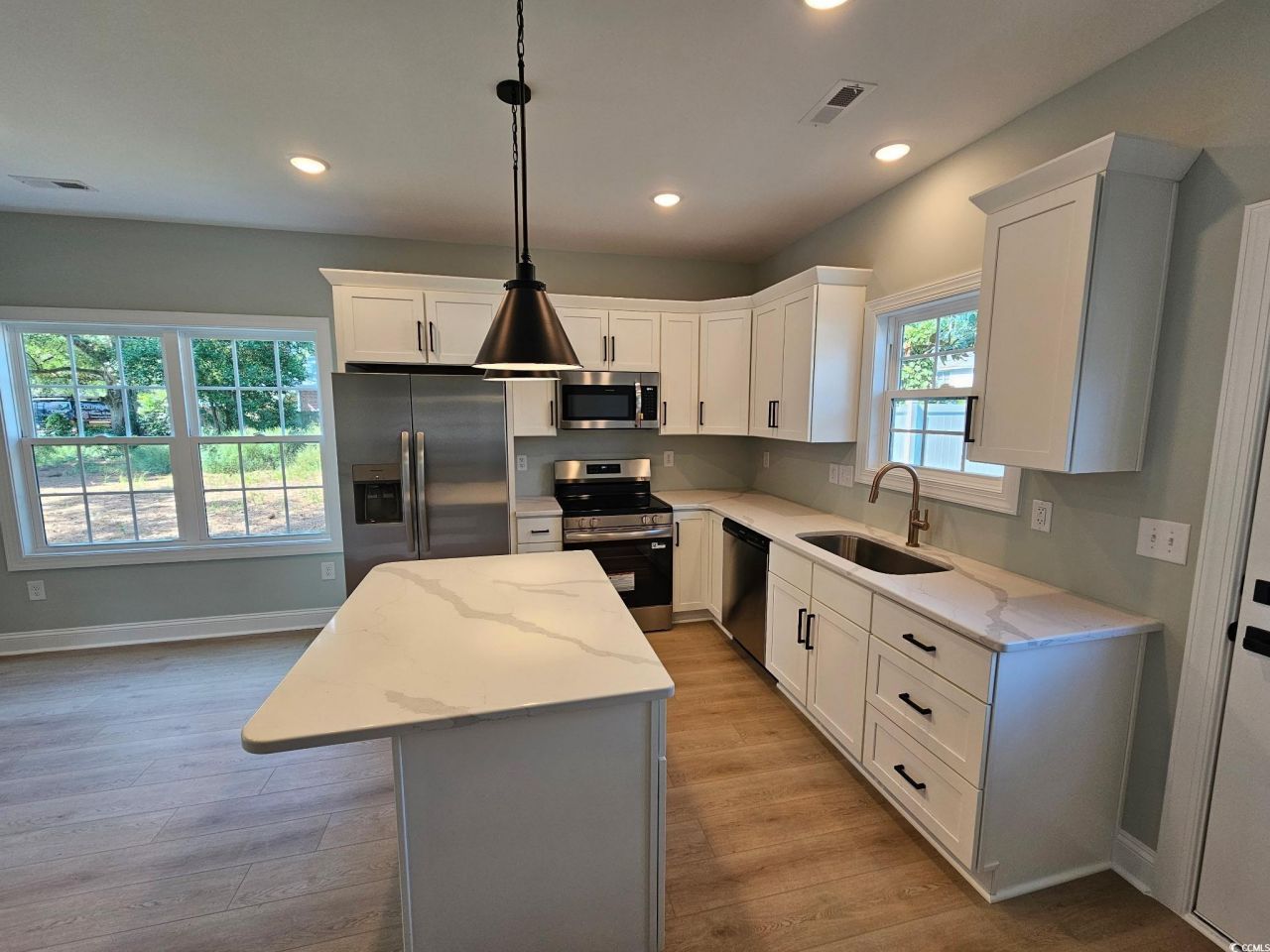 6703 Bryant St. Photo 9