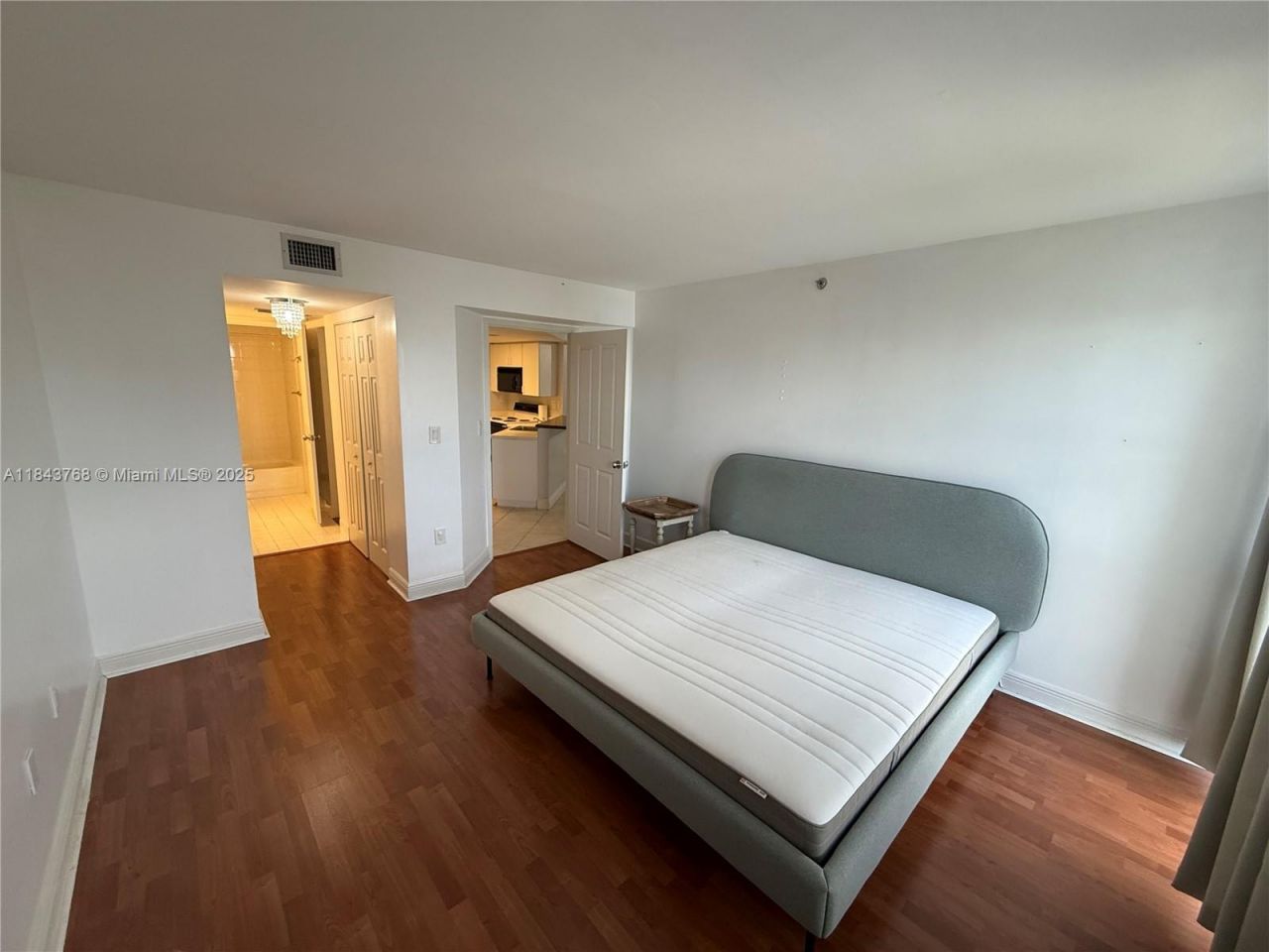 2351 Douglas Rd, Unit 1208, Miami, FL 33145 Photo