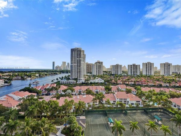 21050 Point Pl, Unit 1403, Aventura, FL 33180