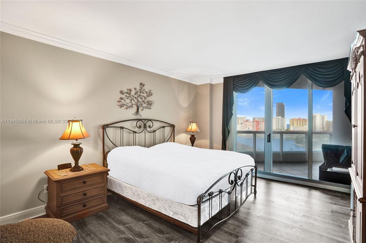 21050 Point Pl, Unit 1403, Aventura, FL 33180 Photo