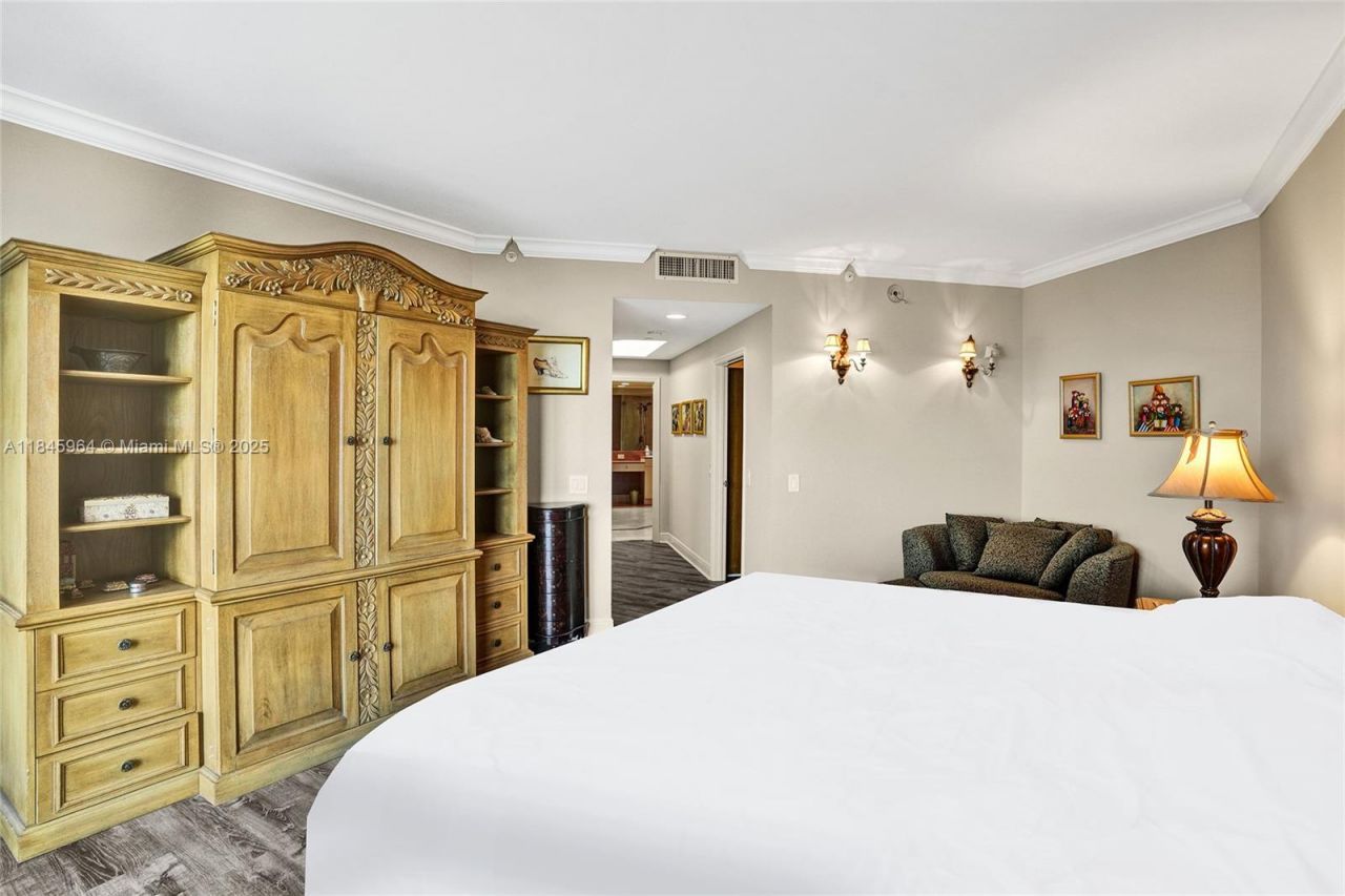 21050 Point Pl, Unit 1403, Aventura, FL 33180 Photo