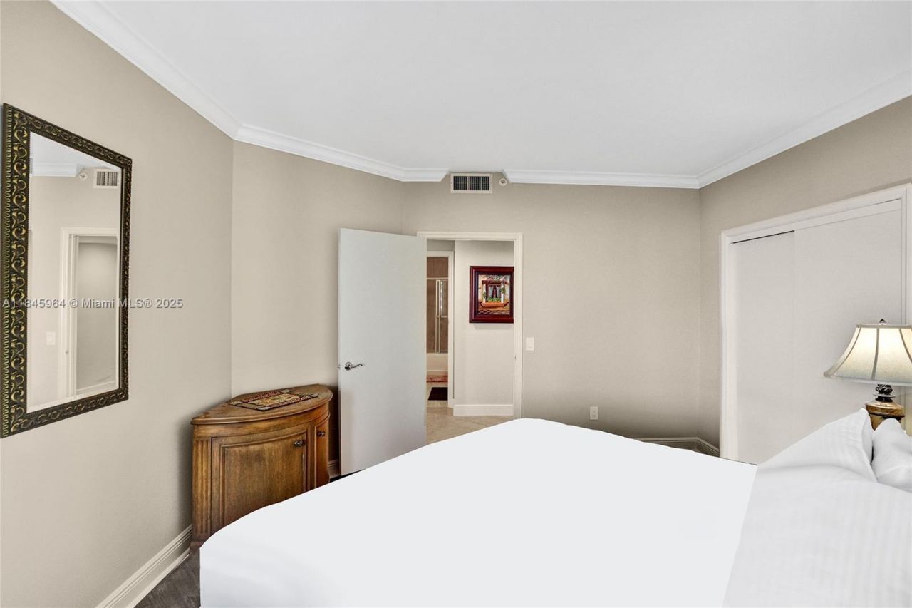 21050 Point Pl, Unit 1403, Aventura, FL 33180 Photo