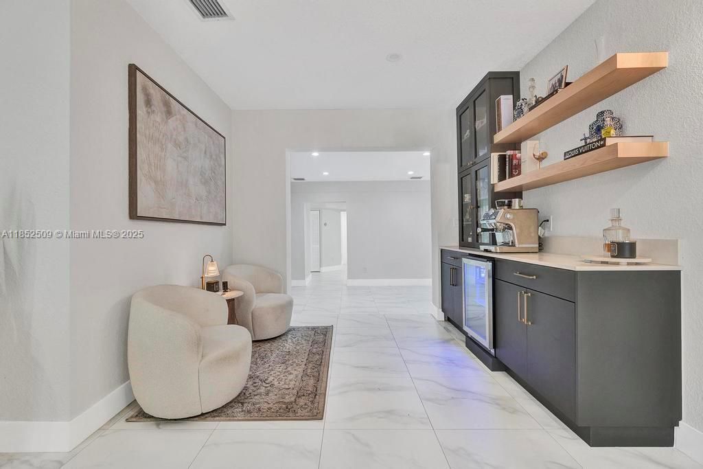 6470 SW 27th St, Miami, FL 33155 Photo