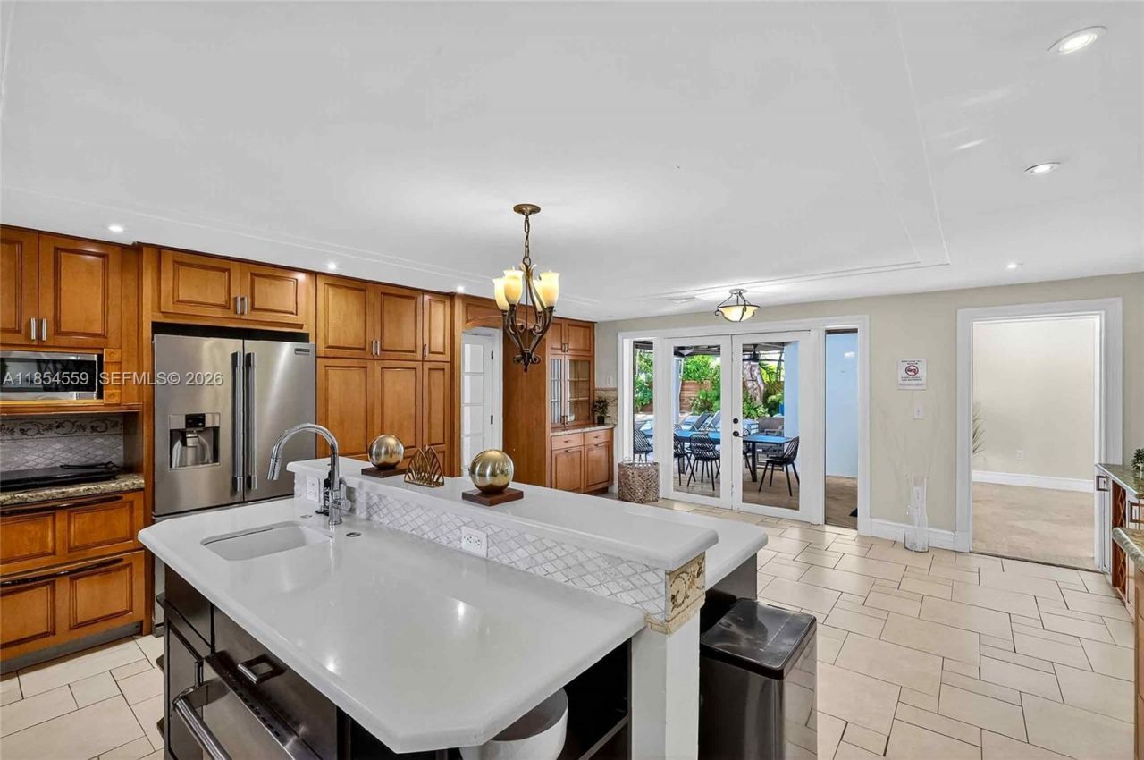 1051 NE 89th St, Miami, FL 33138 Photo