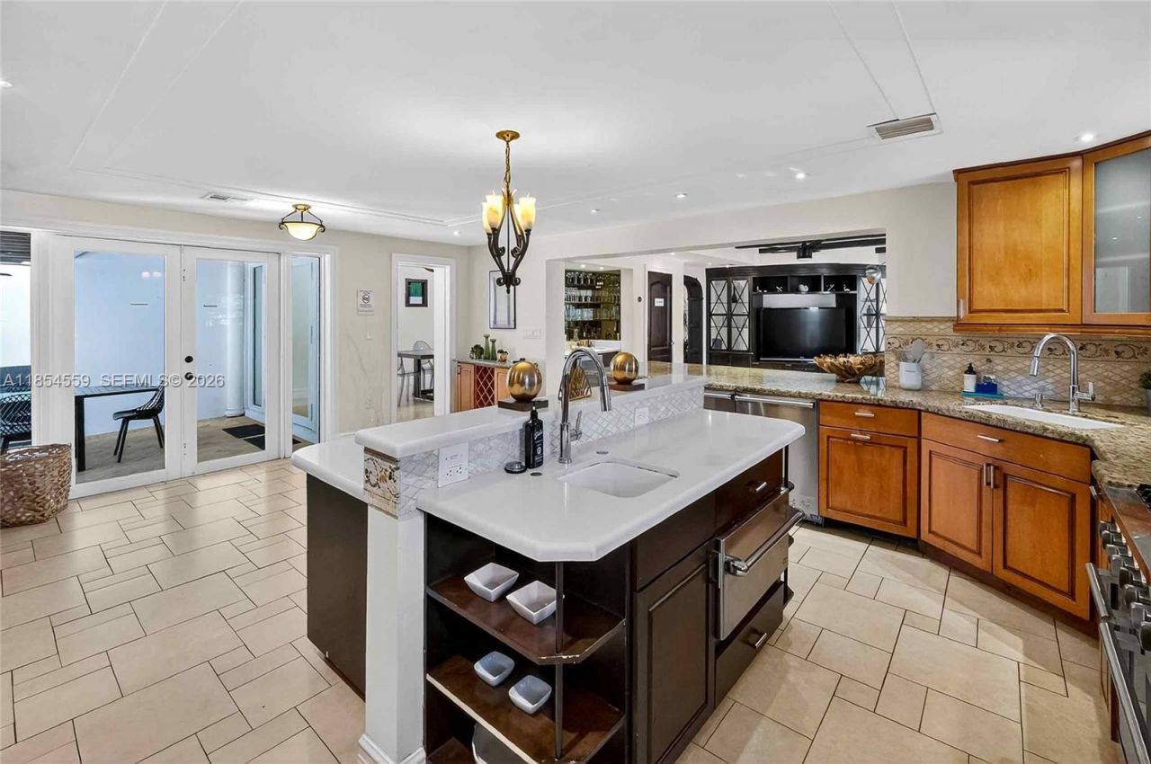 1051 NE 89th St, Miami, FL 33138 Photo