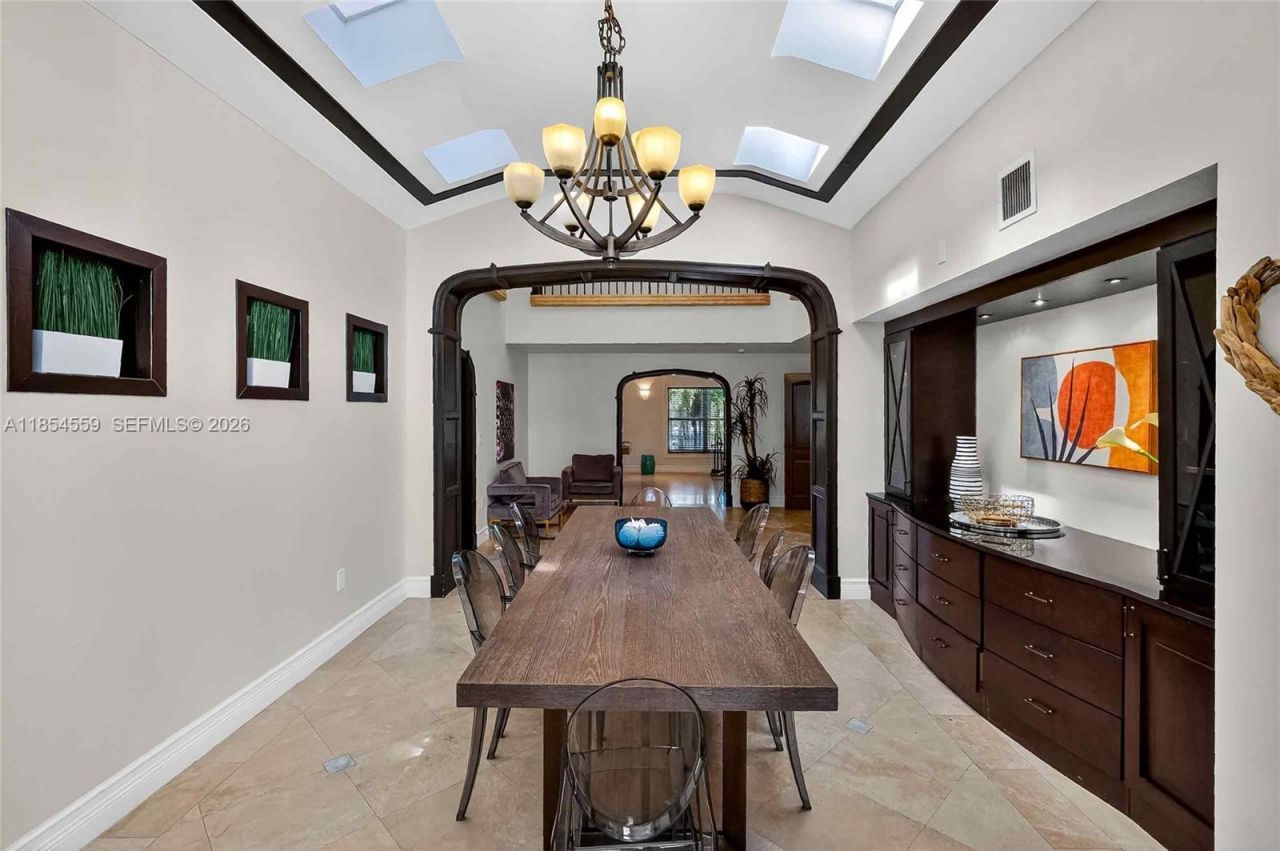 1051 NE 89th St, Miami, FL 33138 Photo