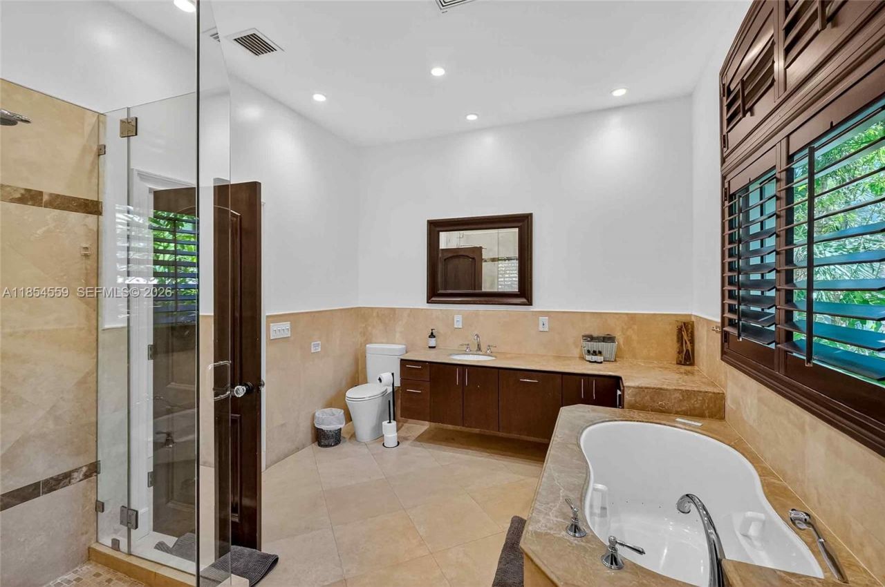 1051 NE 89th St, Miami, FL 33138 Photo