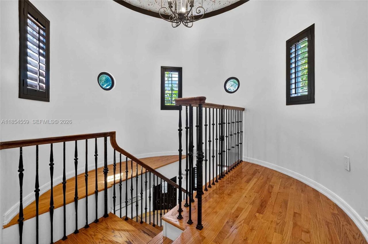 1051 NE 89th St, Miami, FL 33138 Photo