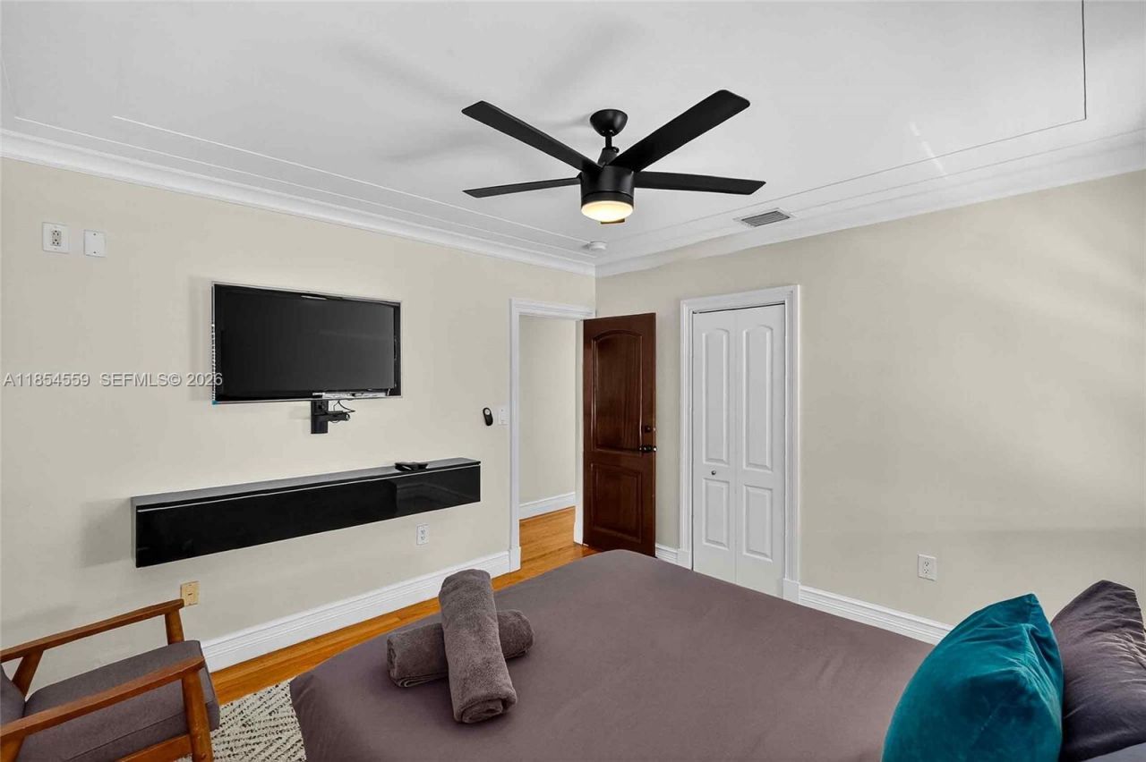 1051 NE 89th St, Miami, FL 33138 Photo