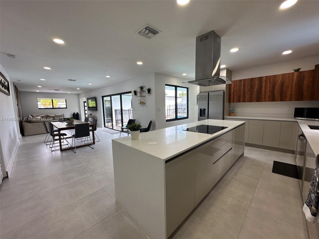 9426 Caribbean Blvd, Cutler Bay, FL 33189 Photo