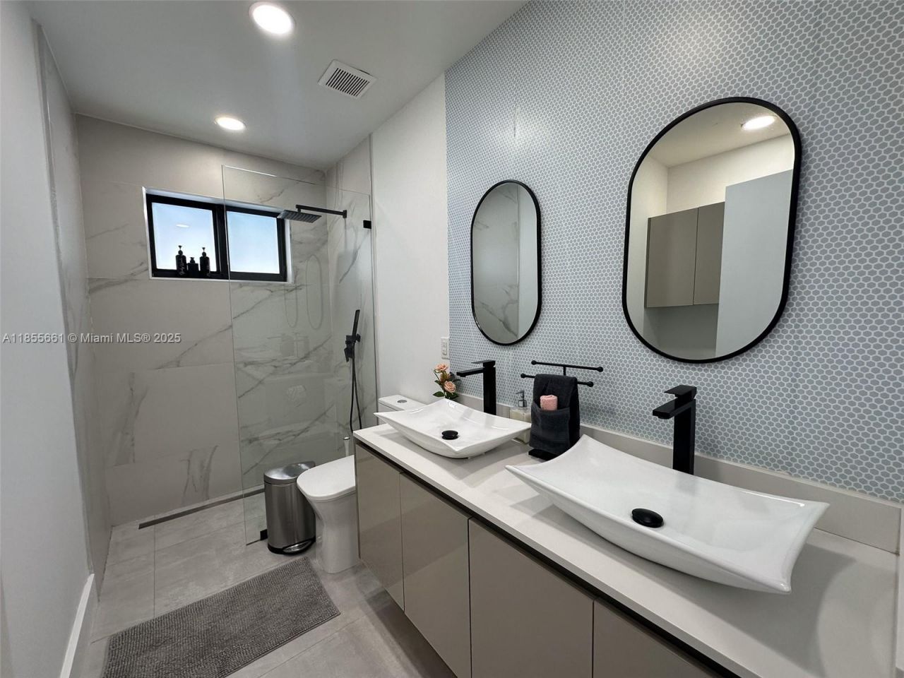 9426 Caribbean Blvd, Cutler Bay, FL 33189 Photo