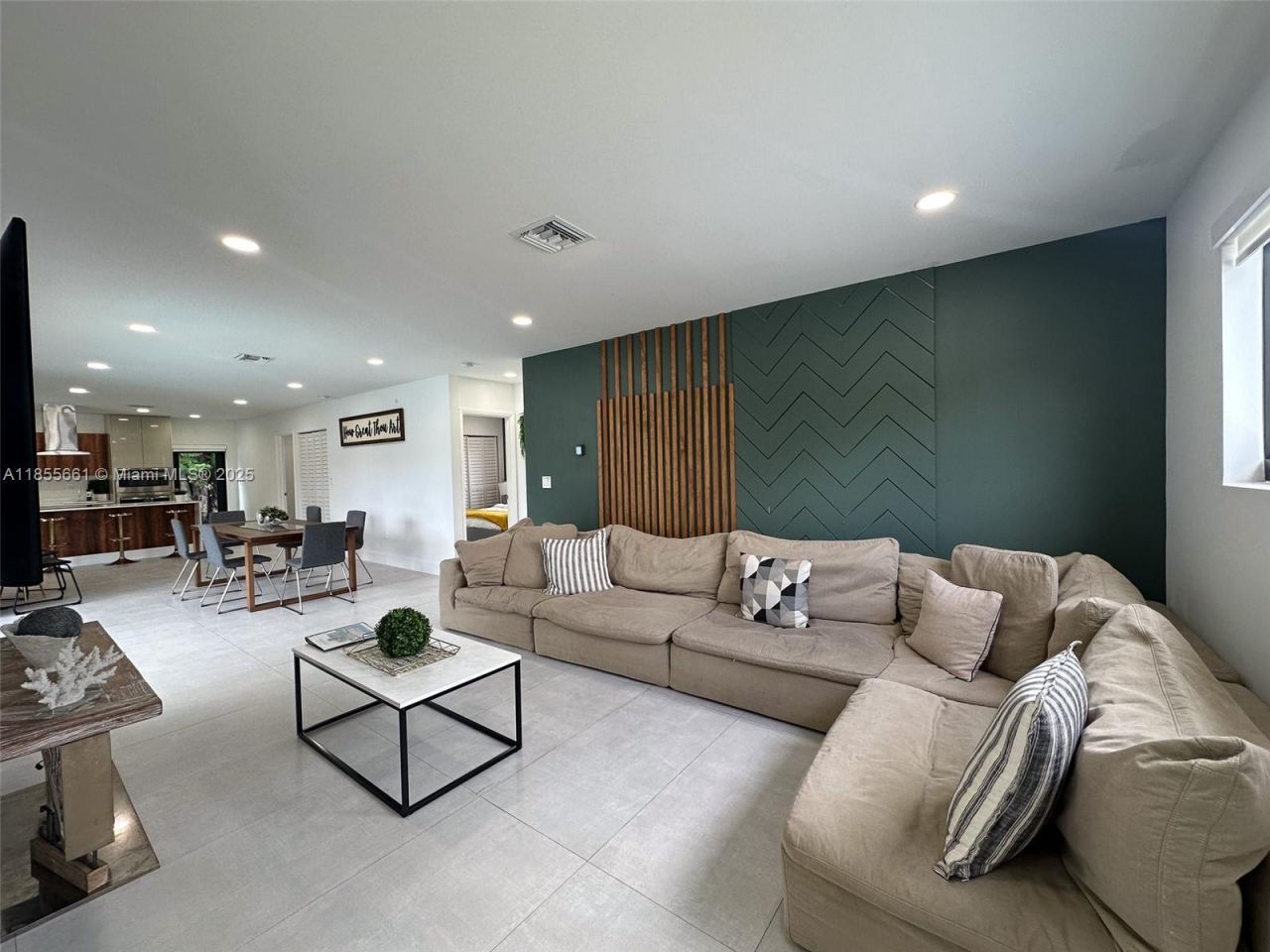 9426 Caribbean Blvd, Cutler Bay, FL 33189 Photo