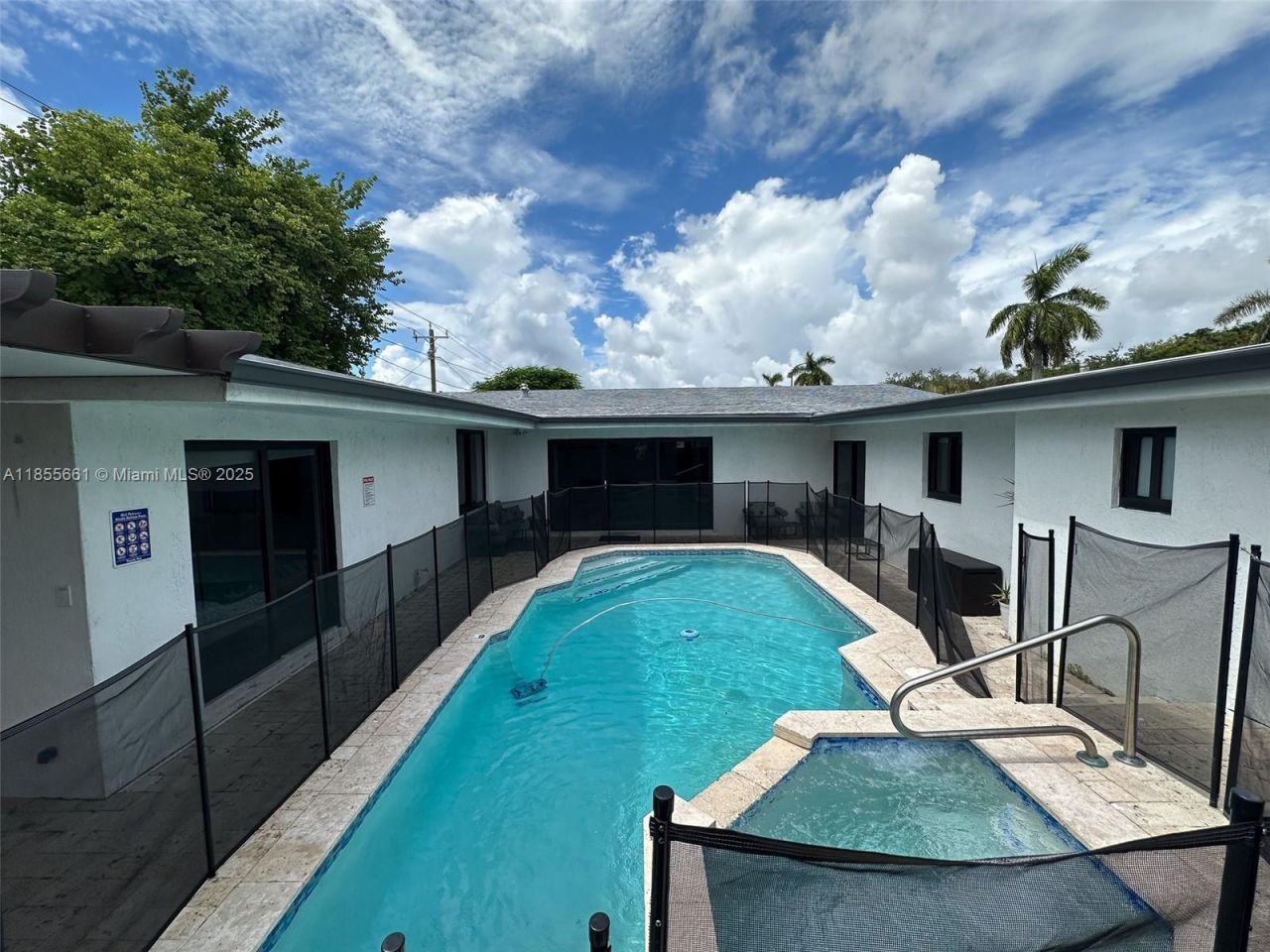 9426 Caribbean Blvd, Cutler Bay, FL 33189 Photo