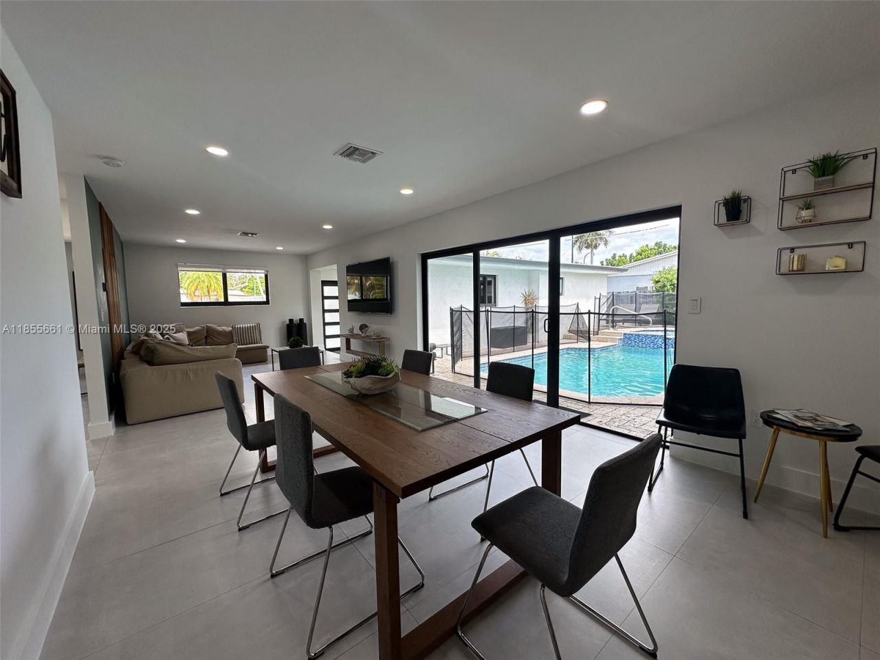 9426 Caribbean Blvd, Cutler Bay, FL 33189 Photo