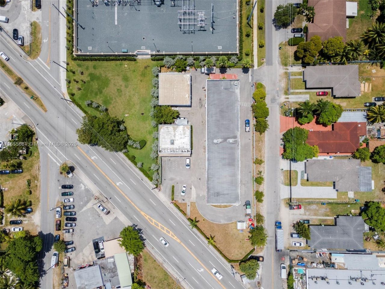 14444 W Dixie Hwy, Miami, FL 33161 Photo