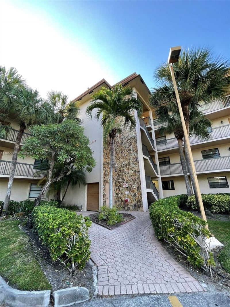 4975 E Sabal Palm Blvd, Unit 208, Tamarac, FL 33319 Photo