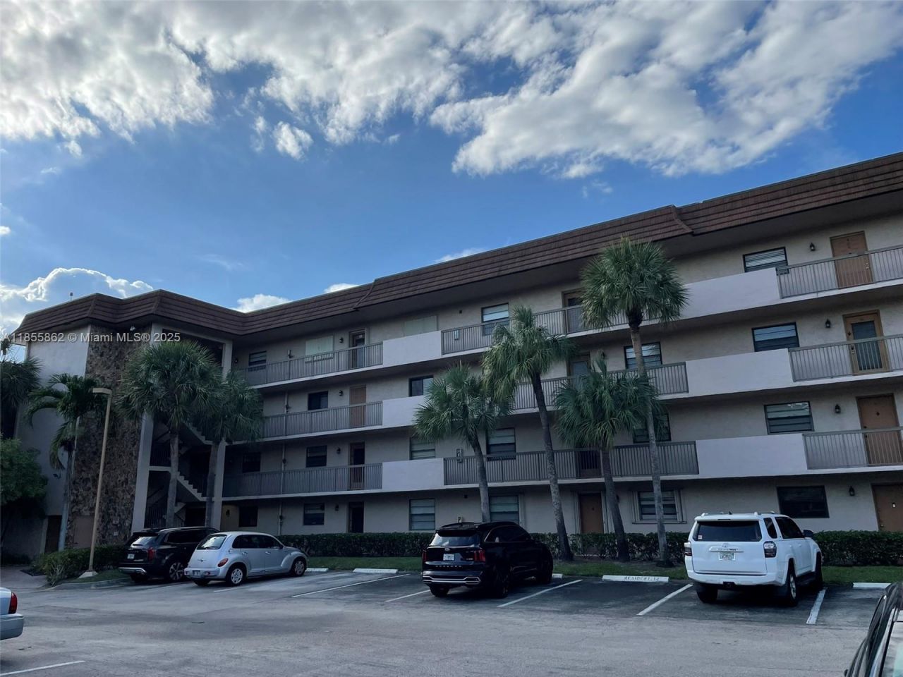 4975 E Sabal Palm Blvd, Unit 208, Tamarac, FL 33319 Photo