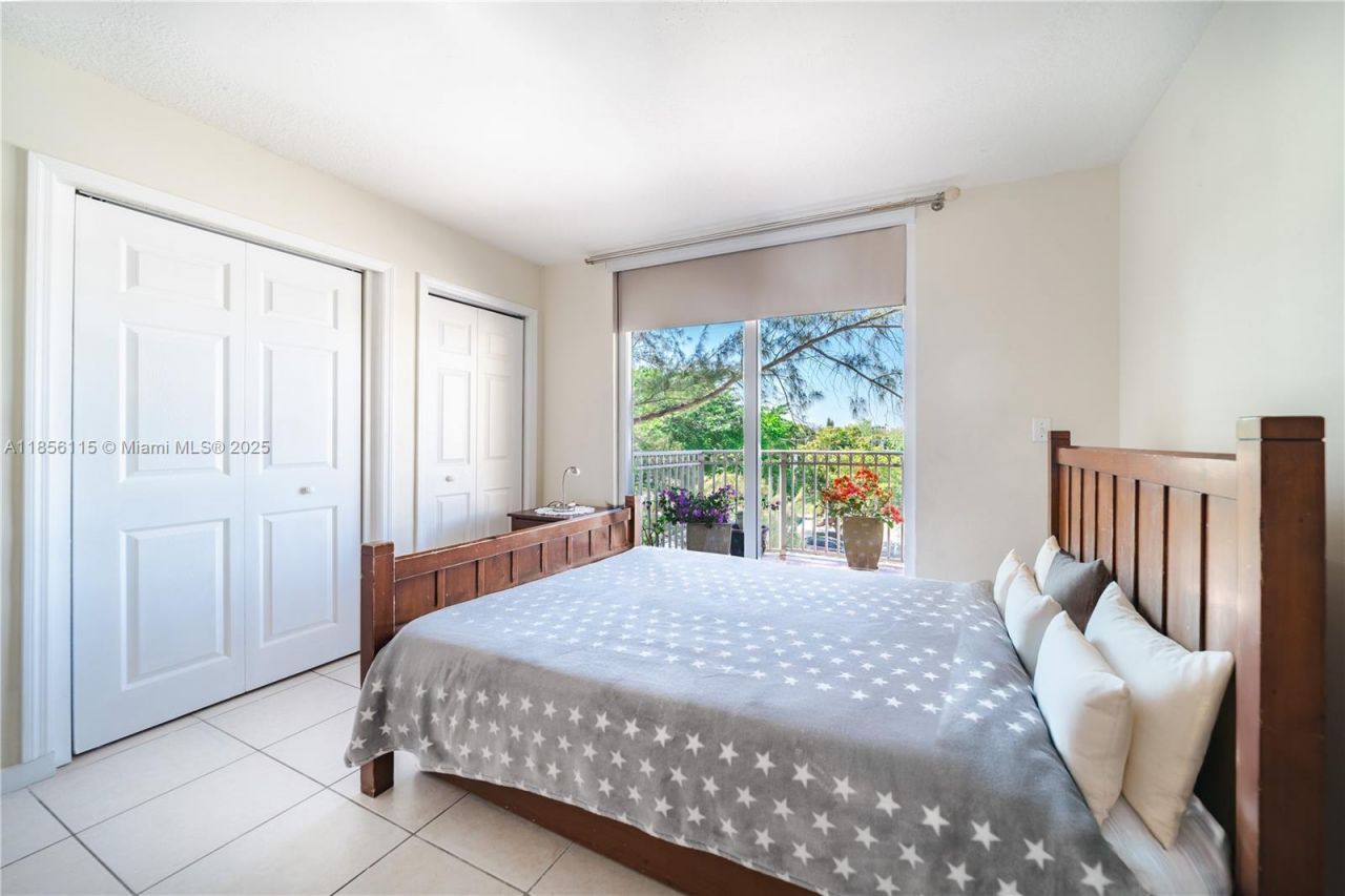 1650 Coral Way, Unit 507, Miami, FL 33145 Photo