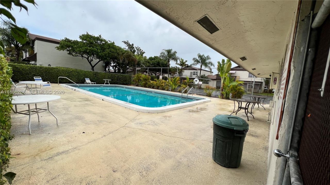 3200 NW 5th Ter, Unit 13, Pompano Beach, FL 33064 Photo