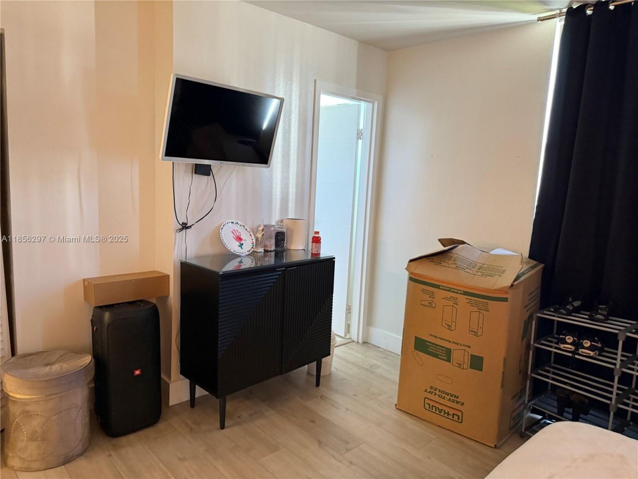 16919 N Bay Rd, Unit 710, Sunny Isles Beach, FL 33160 Photo