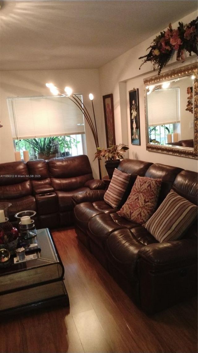 7312 NW 17th Ct, Miami, FL 33147 Photo