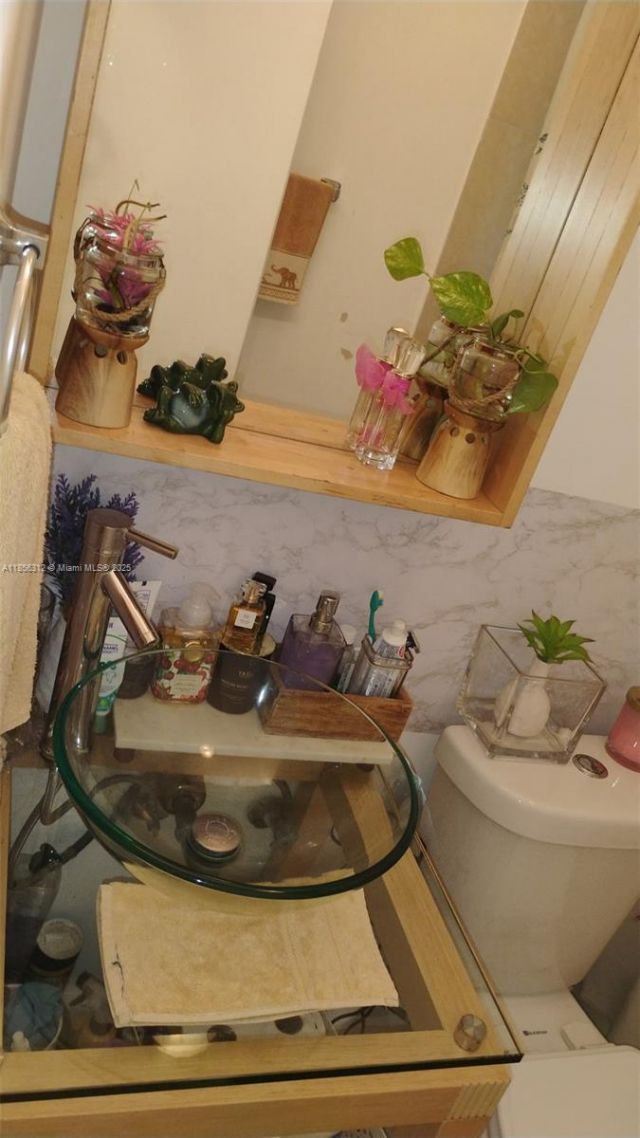 7312 NW 17th Ct, Miami, FL 33147 Photo