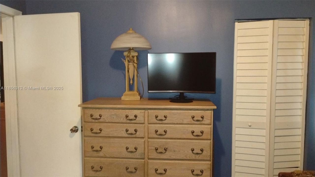 7312 NW 17th Ct, Miami, FL 33147 Photo