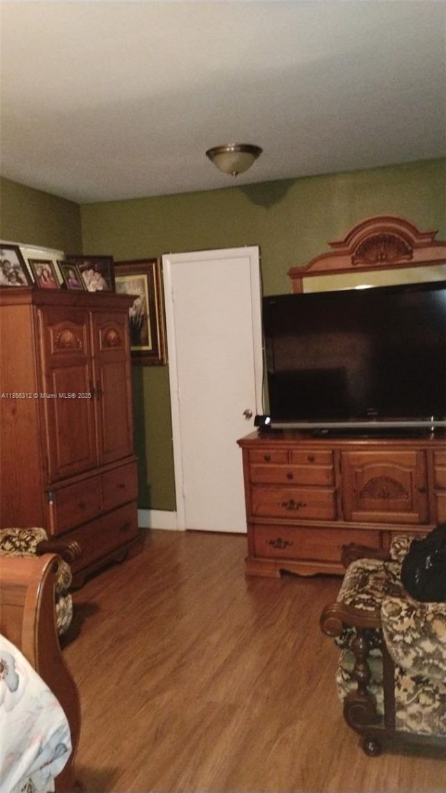 7312 NW 17th Ct, Miami, FL 33147 Photo