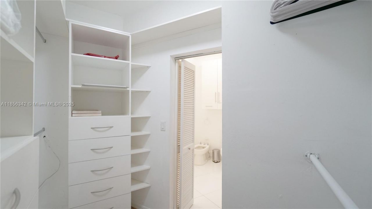 691 Ridgewood Rd, Key Biscayne, FL 33149 Photo