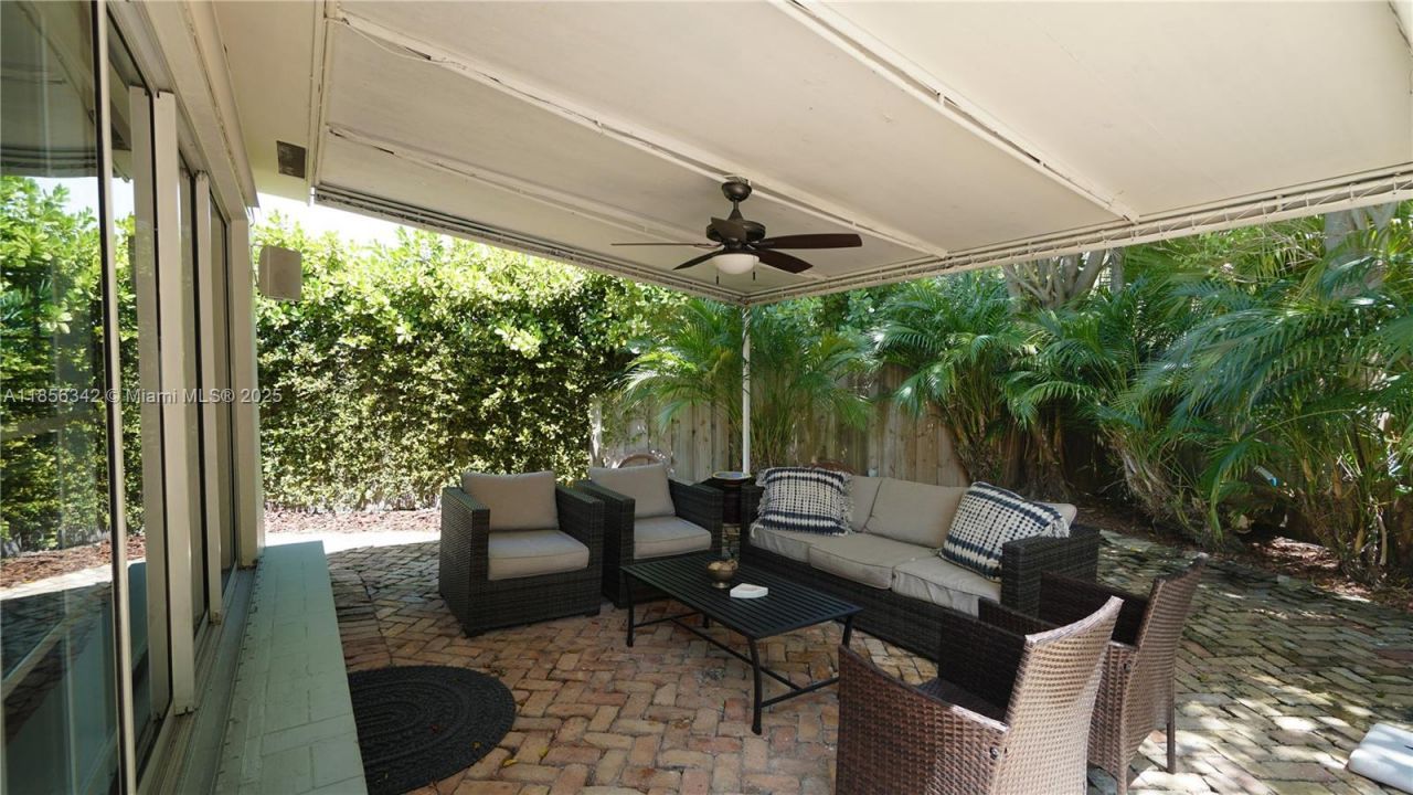 691 Ridgewood Rd, Key Biscayne, FL 33149 Photo