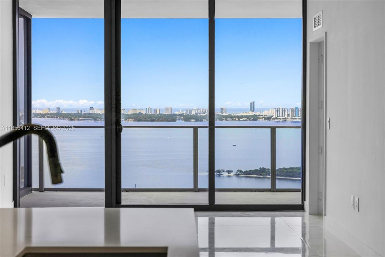 700 NE 24th St, Unit 2704, Miami, FL 33137 Photo