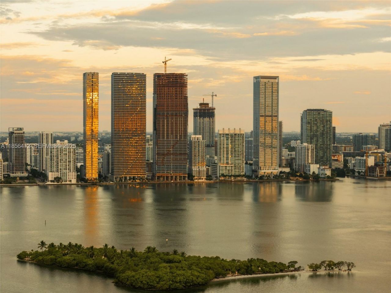 700 NE 24th St, Unit 2704, Miami, FL 33137 Photo